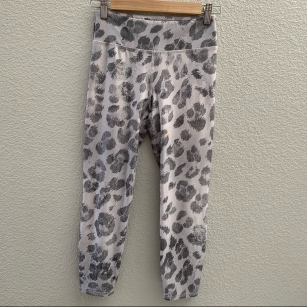 Evolution and Creation Gray Leopard Print Leggings